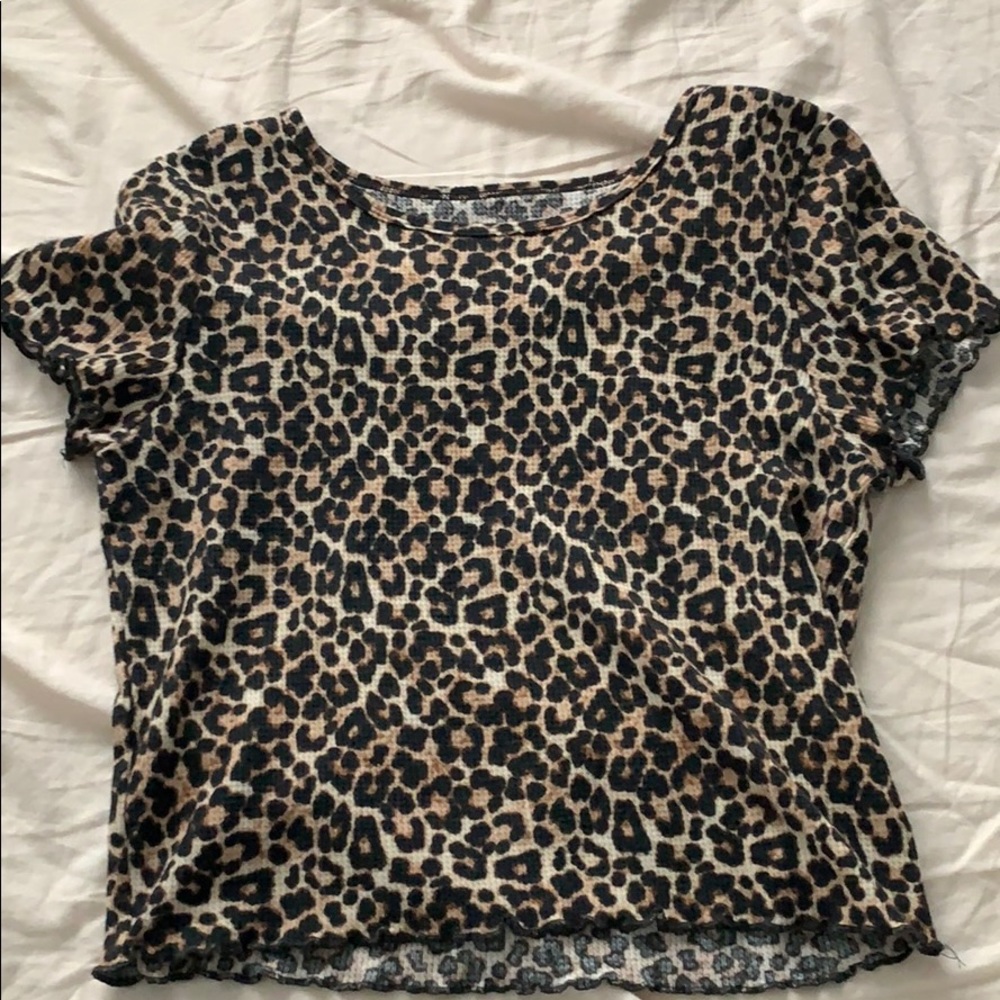 AMERICAN EAGLE CHEETAH CROP TOP